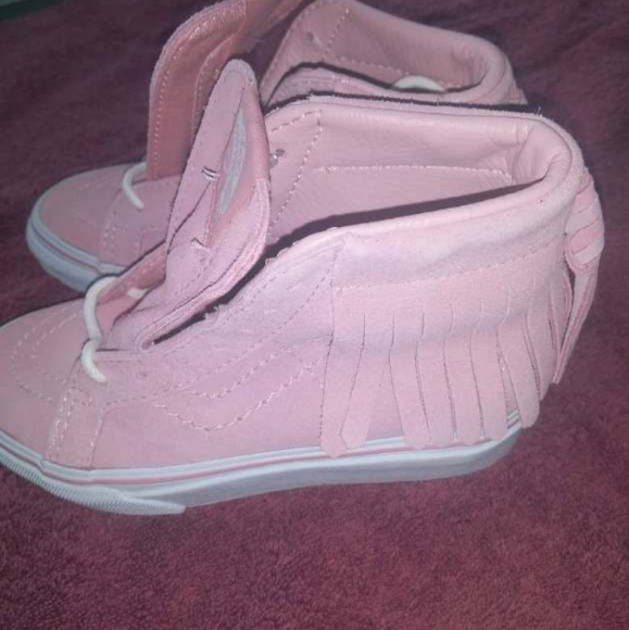 Vans - Picture 3 of 6